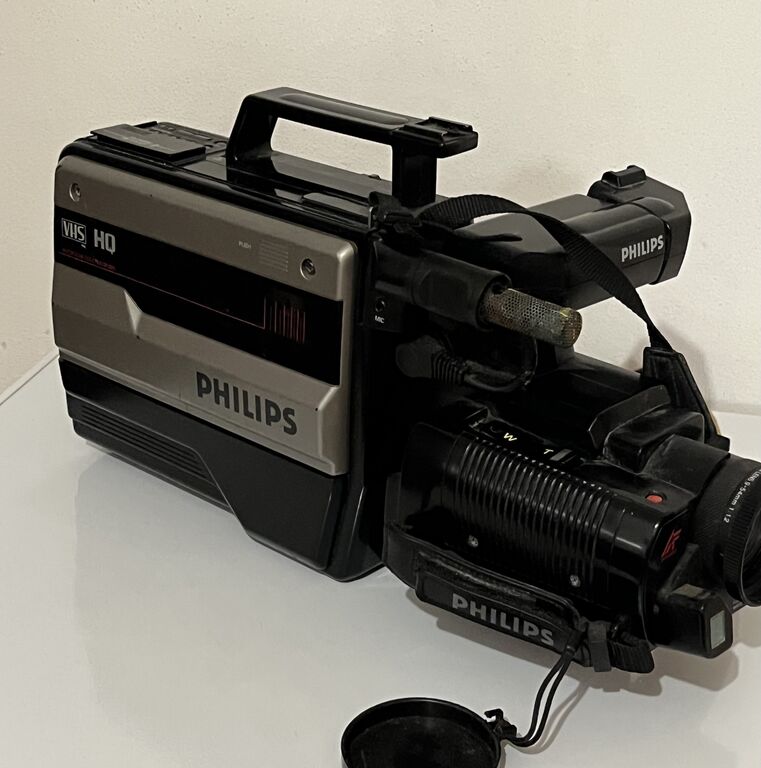 5330108 Videocamera Philips vintage 